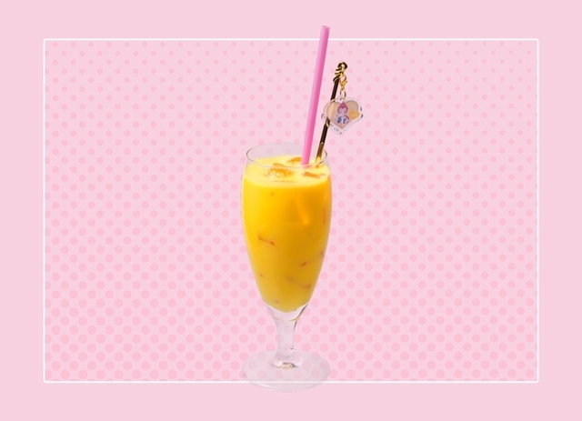 ＜ベル＞バナナ風味ミルク 1,190円｜ディズニー「MANGAプリンセス」OH MY CAFE