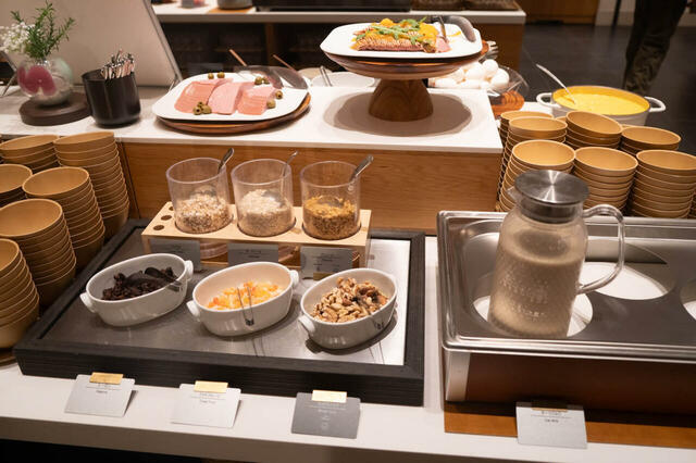 朝食ビュッフェ「Morning Specialties〜だし香るなにわの逸品〜」の提供イメージ