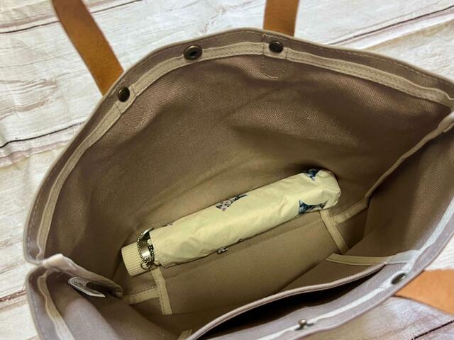 【紀ノ国屋】小型の折りたたみ傘も入ります