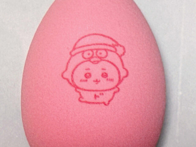 それぞれドンペン帽子をかぶったちいかわたちのプリント入り