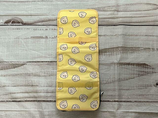 開くとこんな感じに！全面総柄で豪華♪