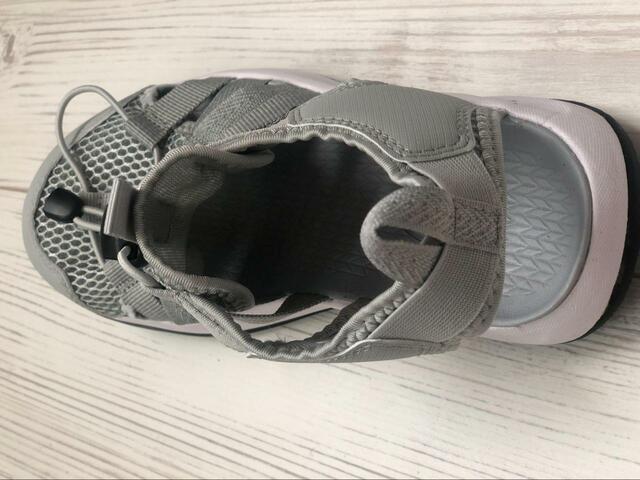 【ワークマン フィールドサンダルアドバンス】足底は歩いても疲れにくい高いクッション性の3層構造