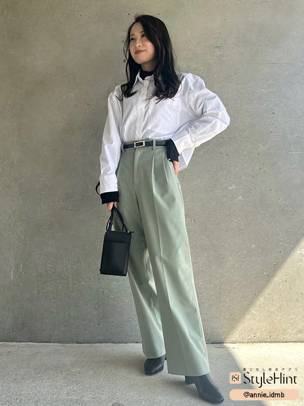 【ユニクロ】カラーパンツで小顔見せコーデ