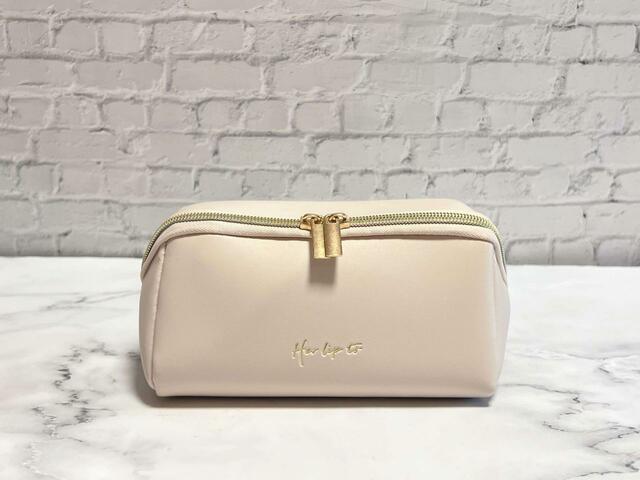 【sweet（スウィート）2月号】付録の「Her lip to（ハーリップトゥ）ボックスコスメポーチ」は、たくさん入るところもうれしいポイント！