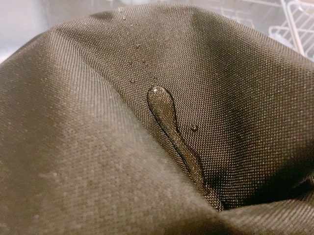 【無印良品 撥水ワンショルダーバッグ】撥水加工が施されているのでレジャー先にもおすすめ!