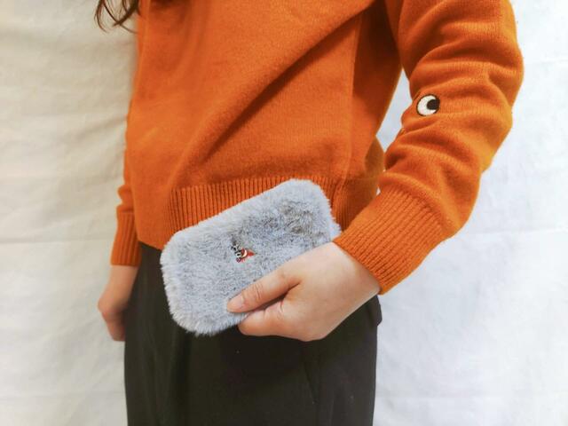 グレー×オレンジも素敵