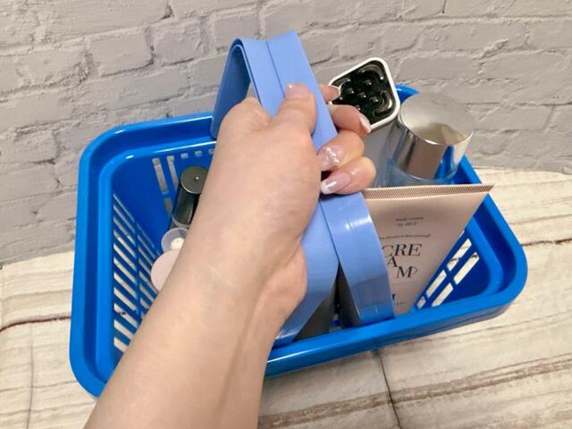 取っ手付きで持ち運びしやすいのも便利◎