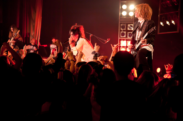 DEZERT／（撮影・さわきみのり）