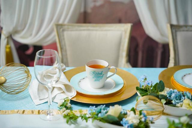 ＜フェアリーゴッドマザー＞ホットティー 869円