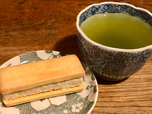 【タリーズコーヒー 十勝とうもろこしケーキサンド】コーヒーにも紅茶にも合いますが、緑茶にも合うんです