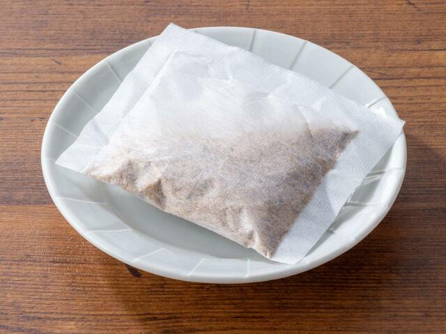 「鰹だしパック」＜期間：2025年9月11日～11月中旬＞【【しゃぶ葉】“6種のきのこ”と“ジューシーな鴨肉”が平日ランチ2,000円台で食べ放題！『秋のきのこと鴨しゃぶフェア』復活！】