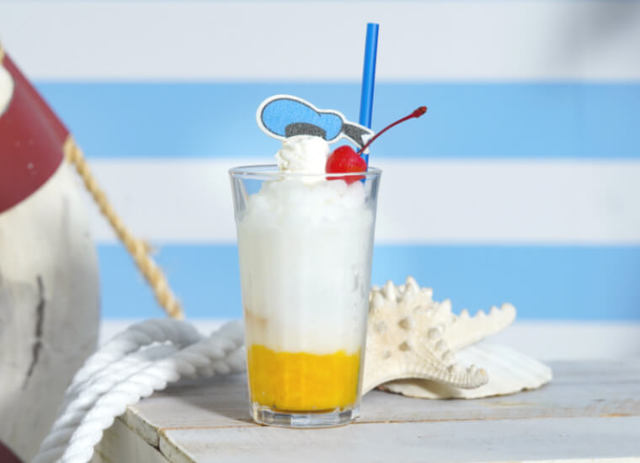 バニラヨーグルトスムージー 990円(税込1,089円)