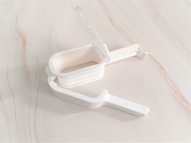 【セリア】注ぎ口付き袋クリップ