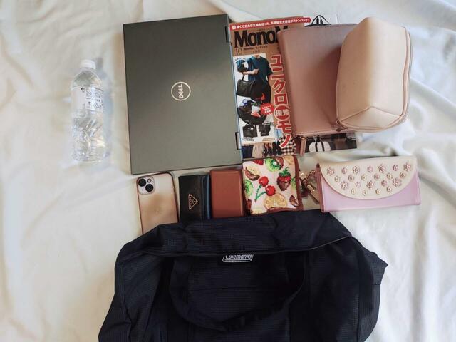 雑誌、手帳、長財布、13.5インチのパソコンもすっぽり