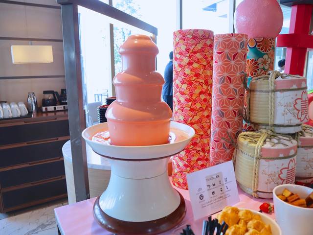 苺のチョコレートファウンテン