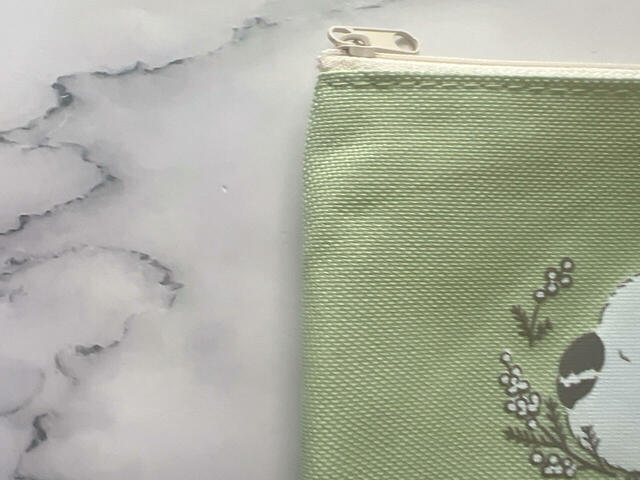 素材はポリエステル