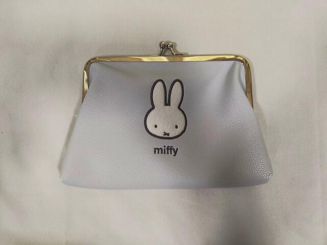 爽やかなブルーが美しい【SPRiNG(スプリング) 2023年12月号（通常版）】付録：miffy（ミッフィー）レザー調がま口ポーチ