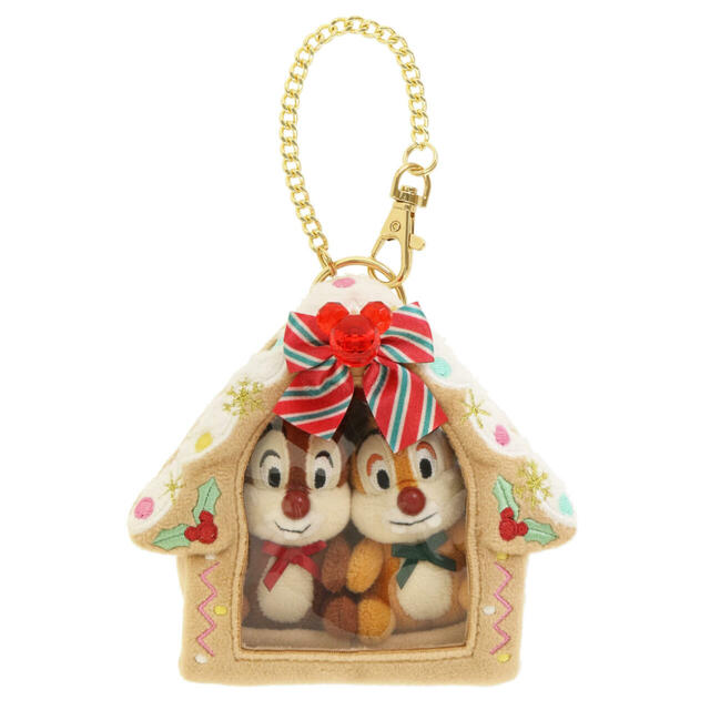 ポーチ 1,600円、ぬいぐるみチャームセット 2,400円｜東京ディズニーリゾート「ディズニー・クリスマス」スペシャルグッズ｜「Dazzling Christmas in New York！」のグッズ｜販売店舗：東京ディズニーシー「ガッレリーア・ディズニー」｜発売日：2024年11月8日（金）
