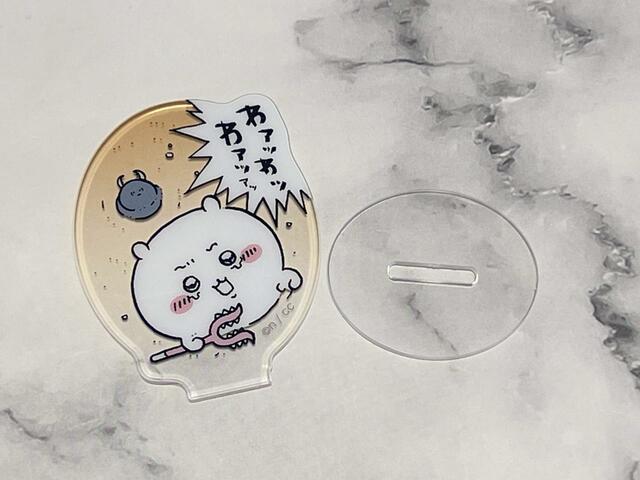 4個目を開封。蟻地獄に落ちかけてしまうちいかわでした