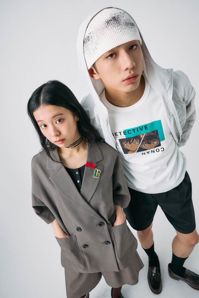 【GLOBAL WORK×名探偵コナン】セットアップ/アクセ付きジャケット（全5種）／￥8,990（税込）・セットアップ/刺繍ショートパンツ（全2種）／￥4,990（税込）・グラフィックTシャツ（全2種）／￥4,990（税込）・ヘビロッTEE/キッズ（全4種）／￥2,790（税込）・刺繍ショートパンツ/キッズ（全2種）／￥2,990（税込）・カードコインケース（全2種）／￥3,990（税込）・アソートチャーム（全4種）／￥2,490（税込）・カラビナ（全2種）／￥1,980（税込）・スタンドクリップ/ランダム（全8種）／￥660（税込）・スタンドクリップ/コンプリートBOX／一部店舗限定 ／￥5,280（税込）・マグネット/ランダム（全7種）／￥660（税込）・マグネット/コンプリートBOX／一部店舗限定 ／￥9,240（税込）