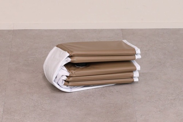 「ドッグプール」はコンパクトに折りたためます