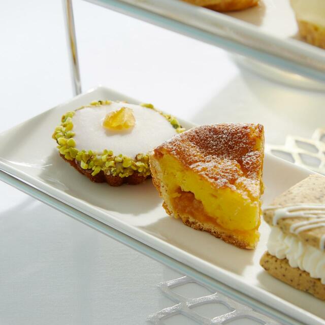 「ロースタリー パスティッチーニ フライト」＜￥5,280（店内利用のみ）＞【ロースタリー 東京から、サマーシーズンを楽しむ新ビバレッジ全4アイテムが新登場】