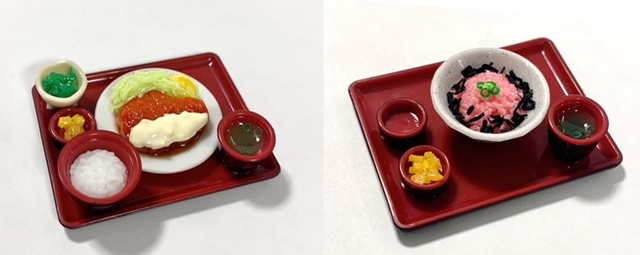 「C.たっぷりタルタルソースのチキン南蛮定食／D.ねぎトロ丼」＜サイズ：横幅：約5cm、高さ:約1cm～2,6cm（トレー含む）＞【ジョイフルのメニューが“超リアルなミニチュア”に変身！3月18日より全国のジョイフルで順次発売！】