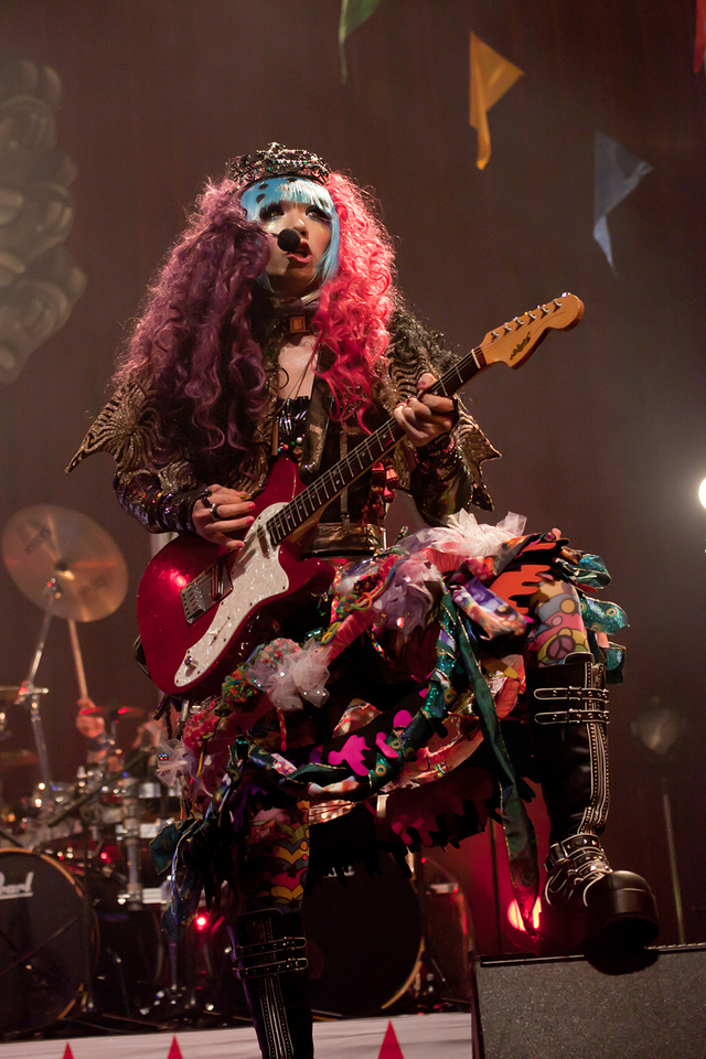 えんそく・Joe（G）　撮影・さわきみのり