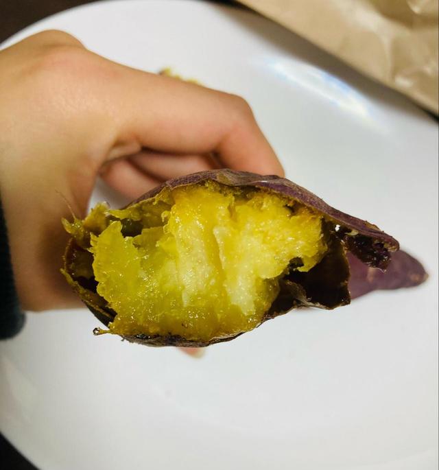 【ローソン 焼きいも】柔らかくて優しい食感が特徴的