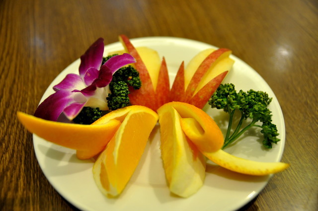 京華樓「激辛コース」／爽口果盤（季節のフルーツ）