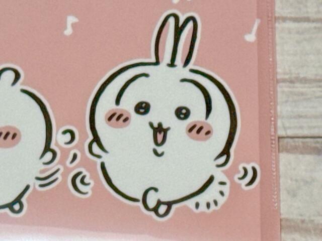 余裕綽々のうさぎ。優雅に横揺れダンスを披露！