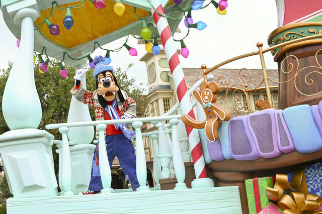 2024年11月14日 「ディズニー・クリスマス」プレスプレビュー/東京ディズニーランド/ディズニー・クリスマス・ストーリーズ“フォンド・フェアウェル”の模様