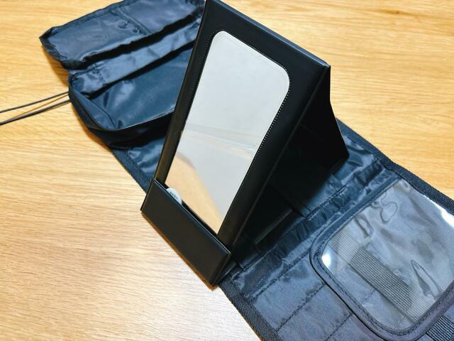 【3COINS 解決コスメポーチ】スタンドミラーは取り外し可能で便利！