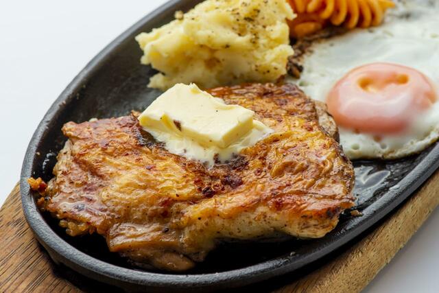 ハジメレアステーキ