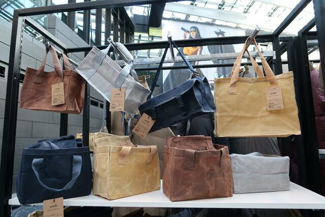 パラフィン帆布トート各種/カラー:ブラウン/カーキ/ネイビー/オリーブ