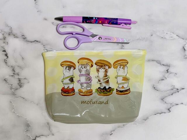 【Seria（セリア）】文房具も入るサイズ感。ペンケースとして使用してもGood！