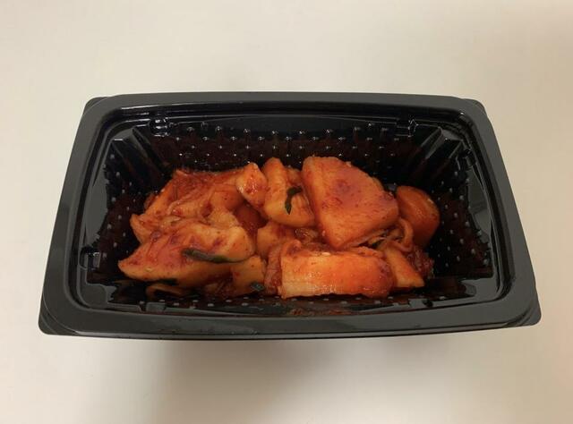 【セブンプレミアム　濃厚カクテキ】大きく切られた大根がごろごろ。多すぎないサイズ感がちょうど良い◎