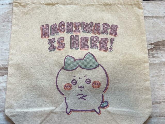 フロントにどどーん！とハチワレのイラスト入りデザイン♪