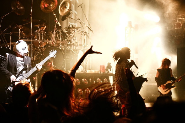 DEZERT　　撮影：小林裕和