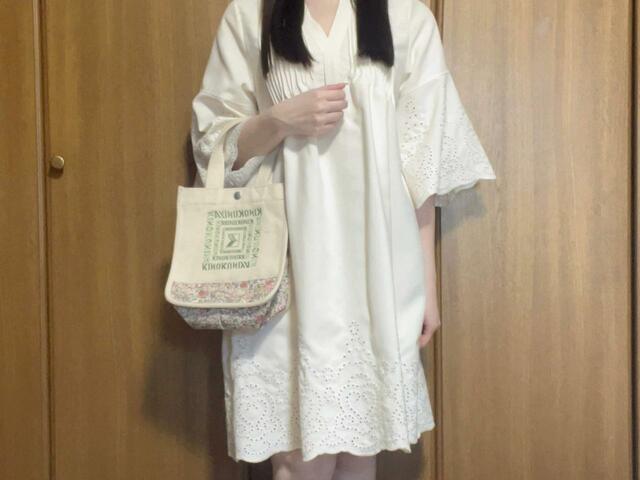 実際に持ってみたサイズ感はこんな感じ