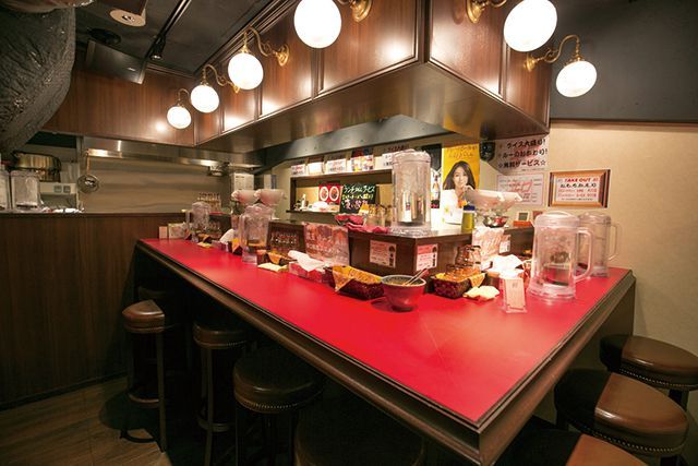 大阪カレーの名店4／スズメバチ 東京新橋本店（新橋）　内観