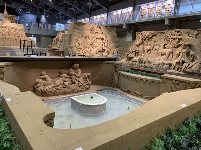 噴水もありフランス感がより一層楽しめる