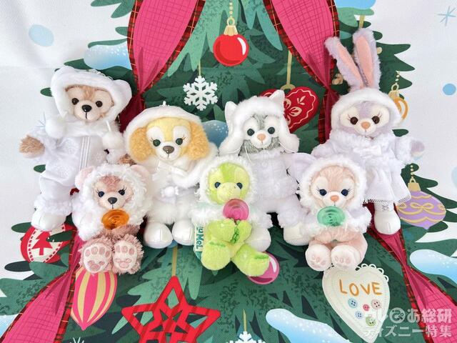 「ダッフィー＆フレンズのホワイト・ウィンタータイム・ワンダーズ」ぬいぐるみバッジとチャーム