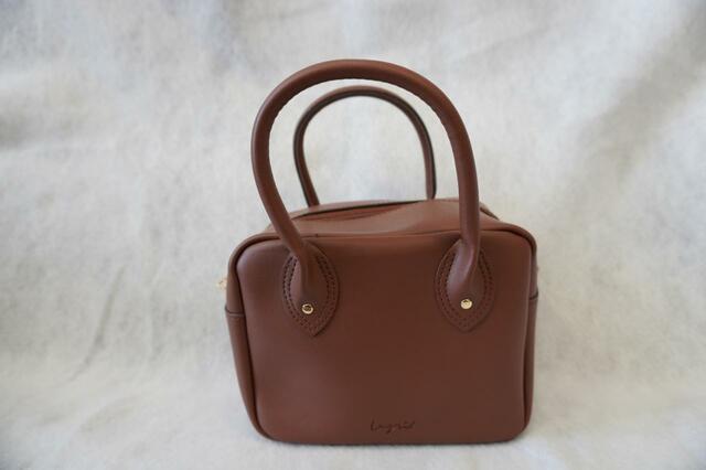 【Ungrid（アングリッド）ミニボストンショルダーバッグ】明るいブラウンカラーのミニボストンバッグ