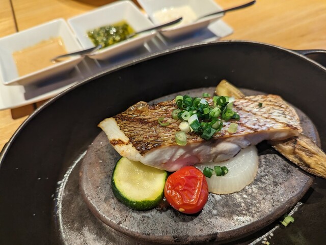 【リゾナーレ八ヶ岳】夕食のメインディッシュ「真鯛のグリル」