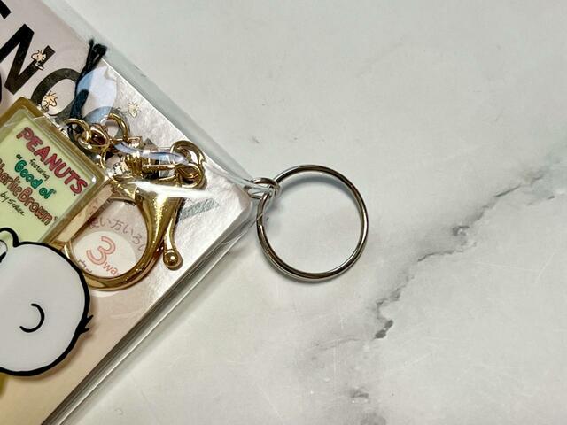 パッケージにもキーリング付き！そのまま飾れるのもうれしい♪
