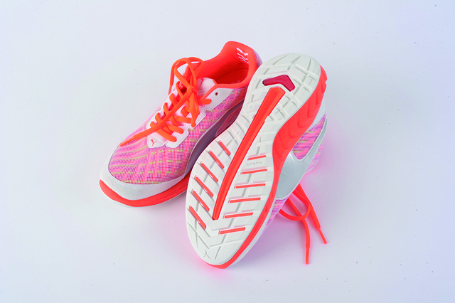 PUMA プーマ イグナイト アルティメイトマルチ ウィメンズ