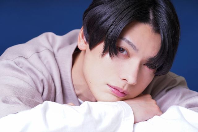 崎山つばさ　撮影：源賀津己