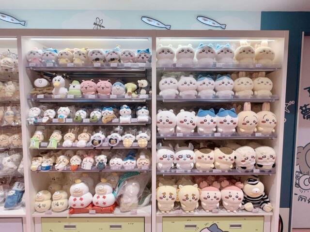 定番のぬいぐるみも販売されています