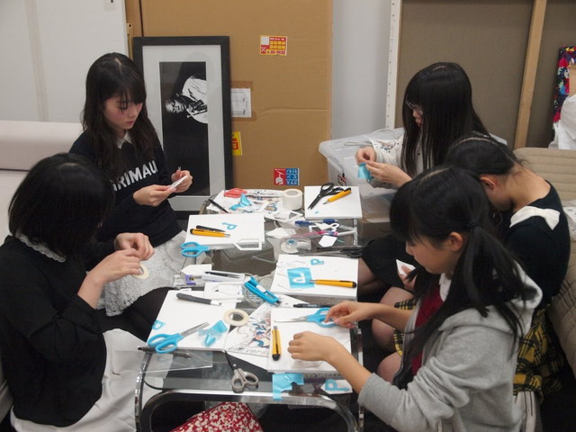 虹のコンキスタドール レッスン中